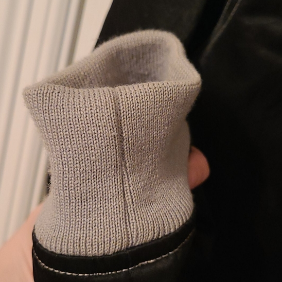 Guess Bomber Jacket - Picture 6 of 8